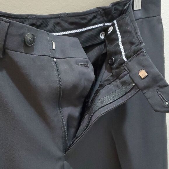 HAGGAR DRESS PANTS, 34x30, FLAT-FRONT, DARK GRAY, POLYESTER, CLASSIC FIT - Picture 5 of 14